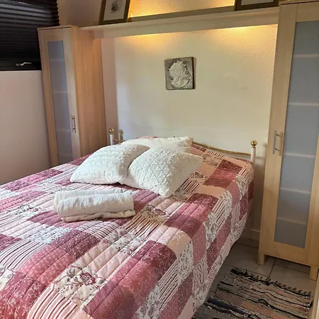 Feriebolig Smukt Beliggende I Vandkanten * Munkebo