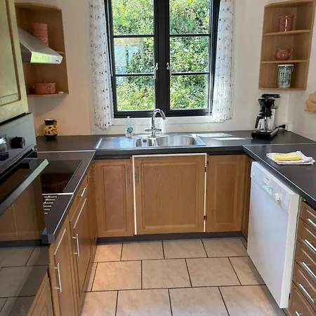 Feriebolig Smukt Beliggende I Vandkanten * Munkebo