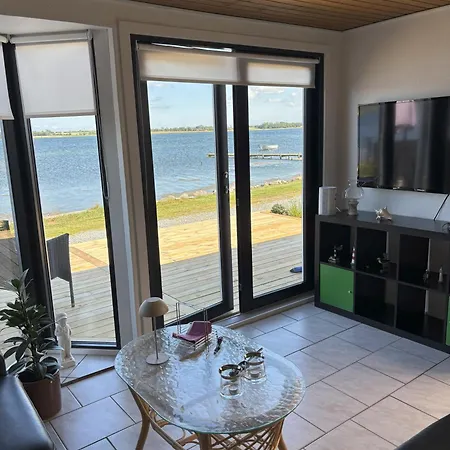 Hébergement de vacances Feriebolig Smukt Beliggende I Vandkanten *